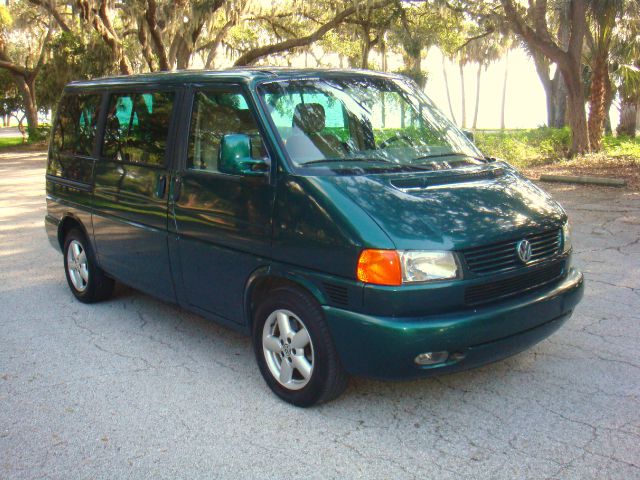 2003 Volkswagen EuroVan FWD 4dr Sport