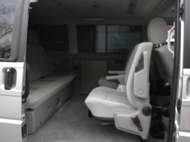 2003 Volkswagen EuroVan Deluxe Sport