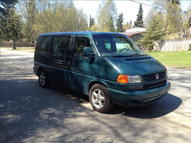 2003 Volkswagen EuroVan FWD 4dr Sport