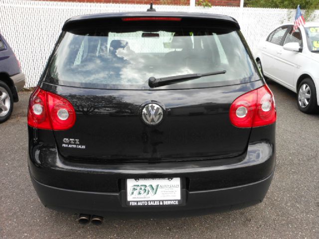 2008 Volkswagen GTI CLUB Wideside 1
