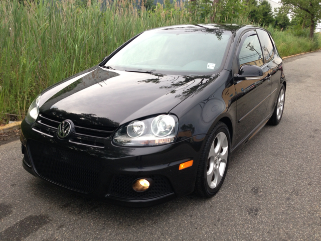 2009 Volkswagen GTI XLE W/moon-roof