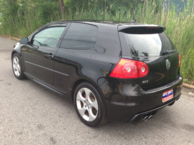 2009 Volkswagen GTI XLE W/moon-roof