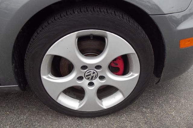 2011 Volkswagen GTI CLUB Wideside 1