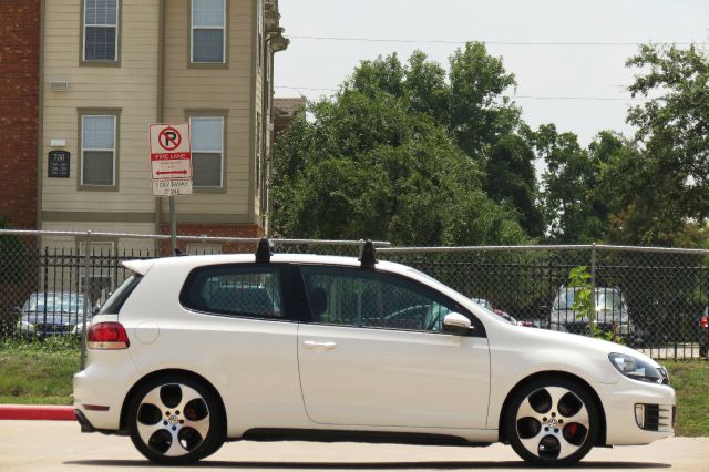 2011 Volkswagen GTI Club Coupe Wideside 141.5