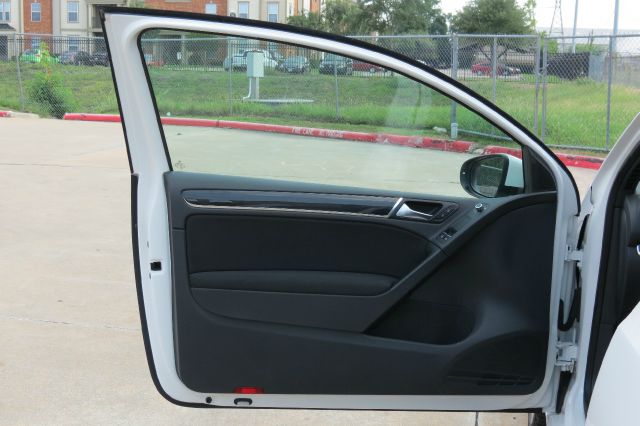 2011 Volkswagen GTI Club Coupe Wideside 141.5