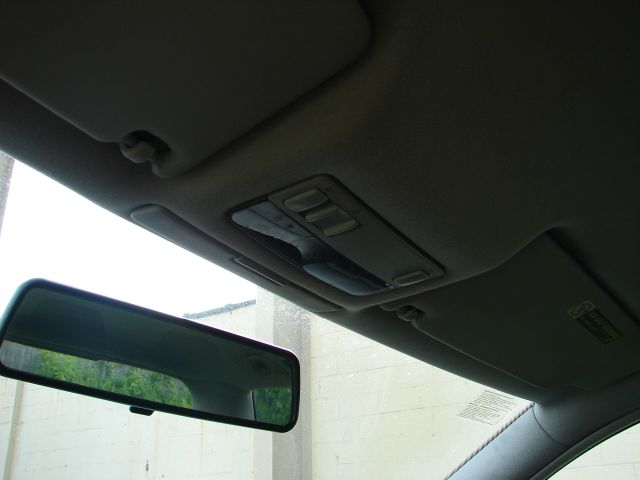 1999 Volkswagen Golf I-4 Manual