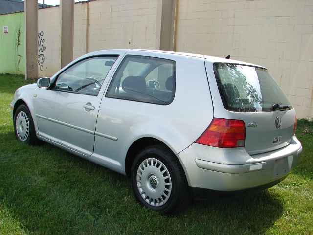 1999 Volkswagen Golf I-4 Manual