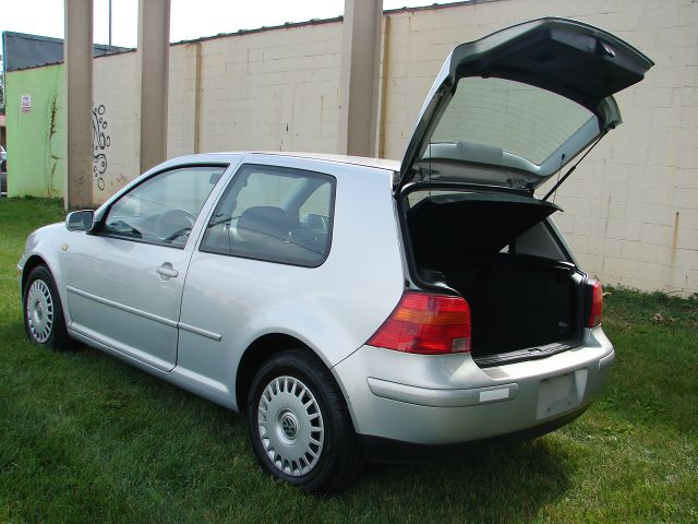 1999 Volkswagen Golf I-4 Manual