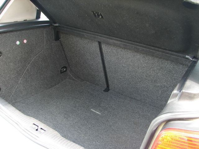 1999 Volkswagen Golf I-4 Manual