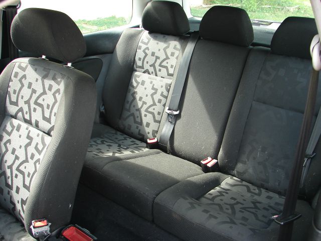 1999 Volkswagen Golf I-4 Manual