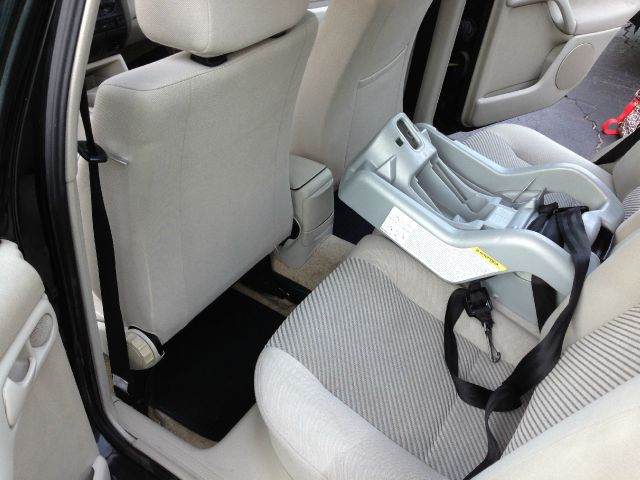 1999 Volkswagen Golf 2WD 4dr XLT