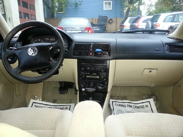 2000 Volkswagen Golf King Cab 4WD