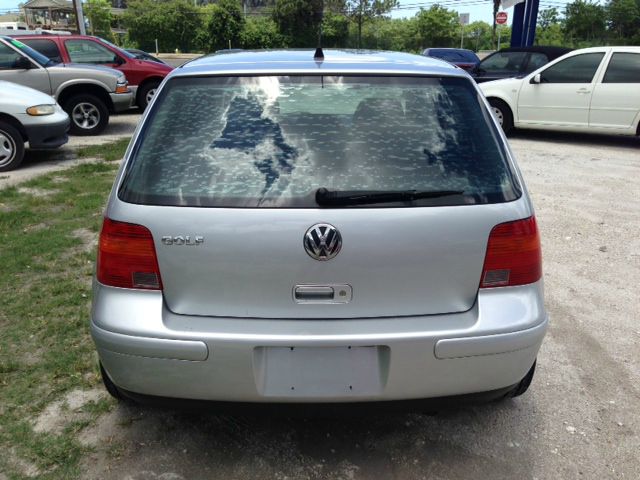 2001 Volkswagen Golf I-4 Manual
