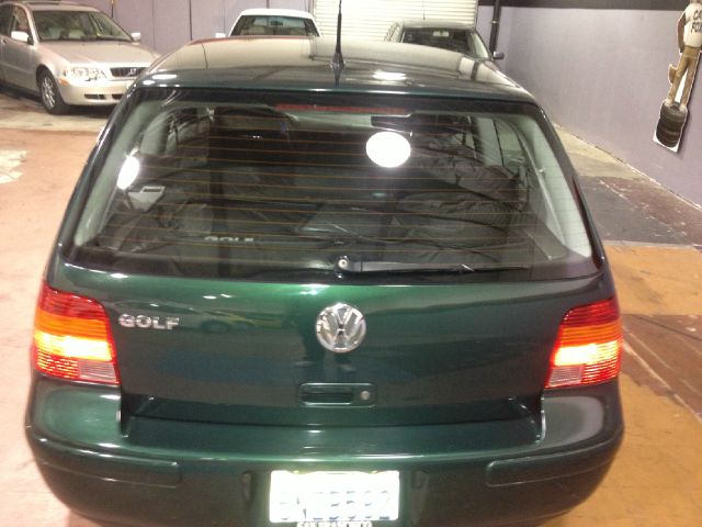 2001 Volkswagen Golf I-4 Manual