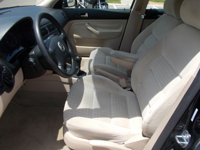 2002 Volkswagen Golf 4dr 112 WB AWD