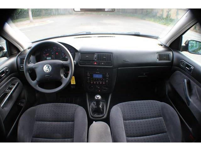 2002 Volkswagen Golf FWD 4dr Sport