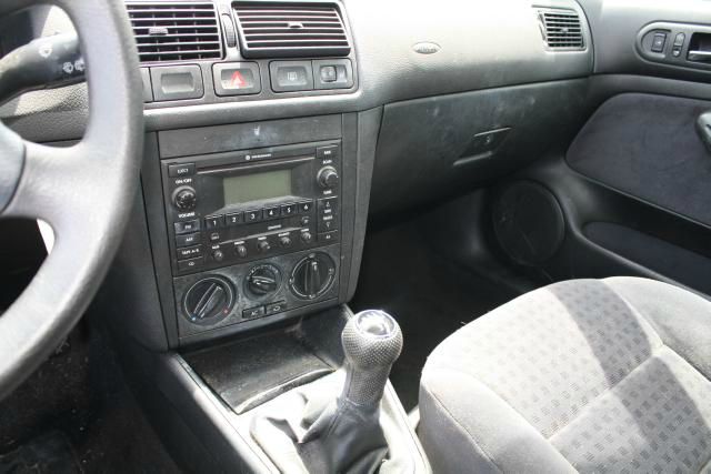 2002 Volkswagen Golf Quad Cab 4x2 Shortbox XLT