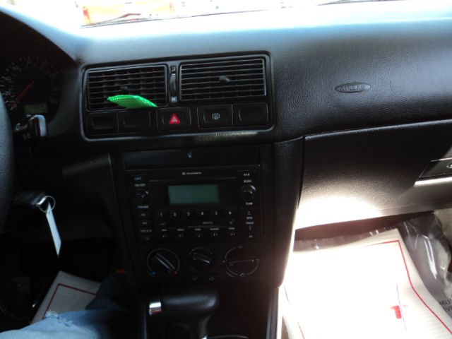 2003 Volkswagen Golf Quad Cab 4x2 Shortbox XLT