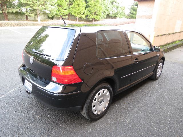 2003 Volkswagen Golf S Sedan