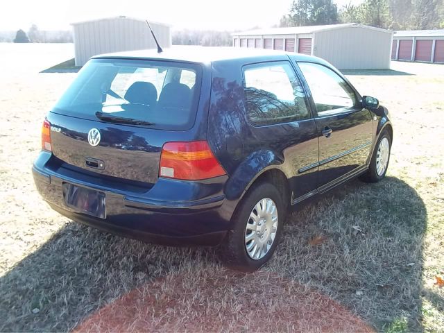 2003 Volkswagen Golf I-4 Manual