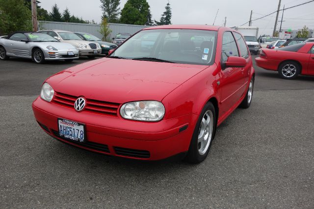 2003 Volkswagen Golf I-4 Manual