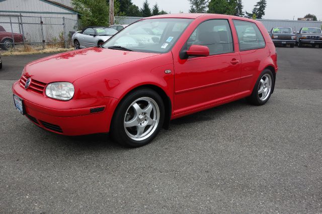 2003 Volkswagen Golf I-4 Manual