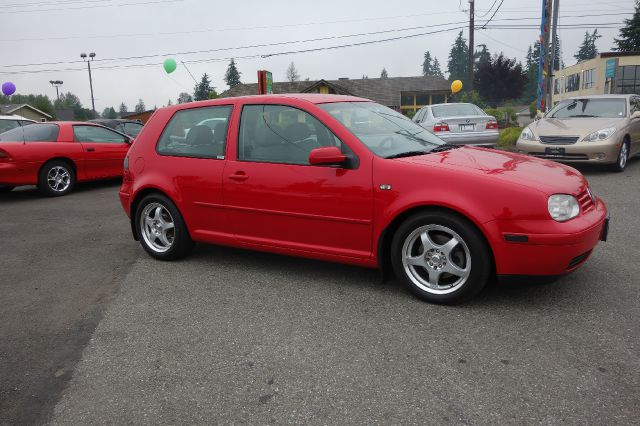 2003 Volkswagen Golf I-4 Manual