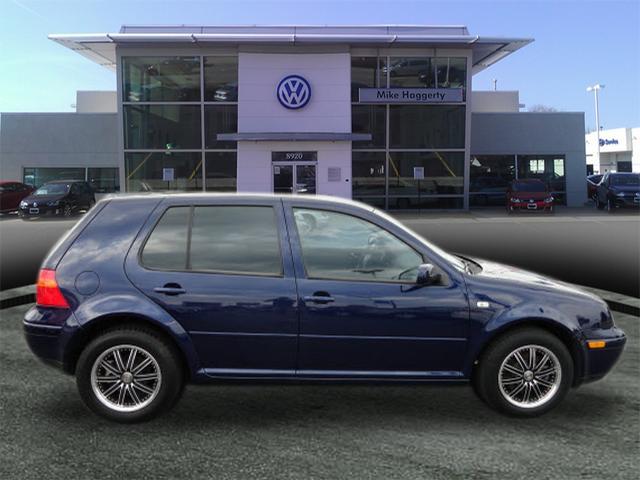 2004 Volkswagen Golf S Sedan