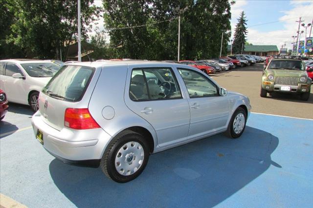 2004 Volkswagen Golf Sle-1 FWD