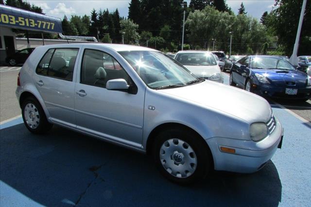 2004 Volkswagen Golf Sle-1 FWD