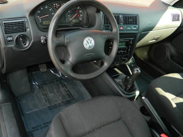 2005 Volkswagen Golf Wood