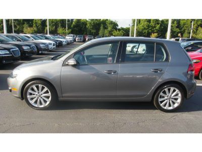 2011 Volkswagen Golf 1998 Jeep Classic