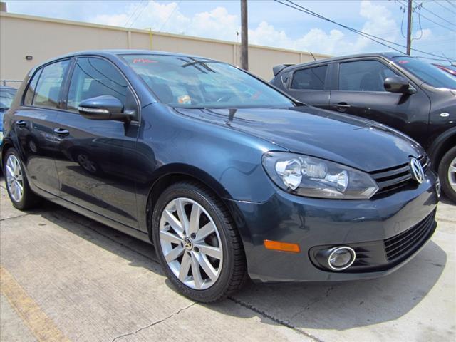 2011 Volkswagen Golf CD With MP3