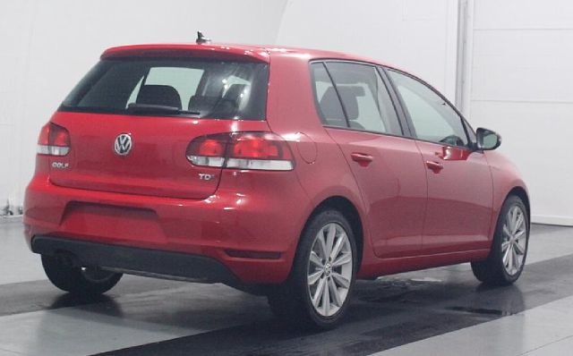 2013 Volkswagen Golf SLT Ext Cab Z-71 4x4 All-terrain
