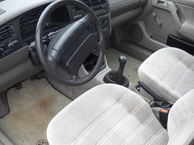 1995 Volkswagen Jetta S Sedan