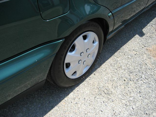 1996 Volkswagen Jetta S Sedan