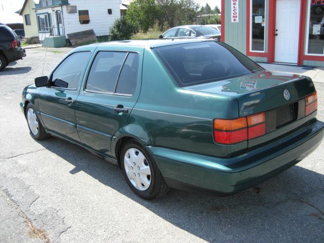 1996 Volkswagen Jetta S Sedan