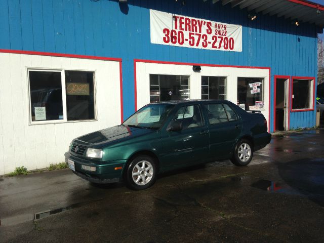1997 Volkswagen Jetta FWD 4dr Sport
