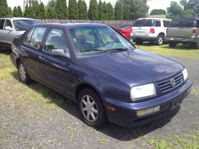 1997 Volkswagen Jetta FWD 4dr Sport