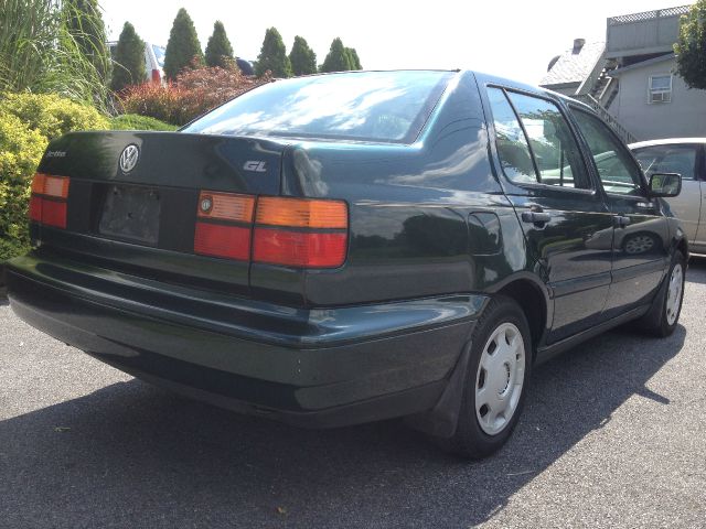 1998 Volkswagen Jetta S Sedan
