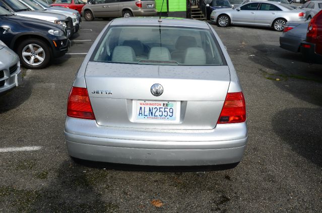 1999 Volkswagen Jetta Quad Cab 4x2 Shortbox XLT