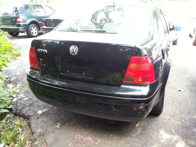 1999 Volkswagen Jetta Quad Cab 4x2 Shortbox XLT