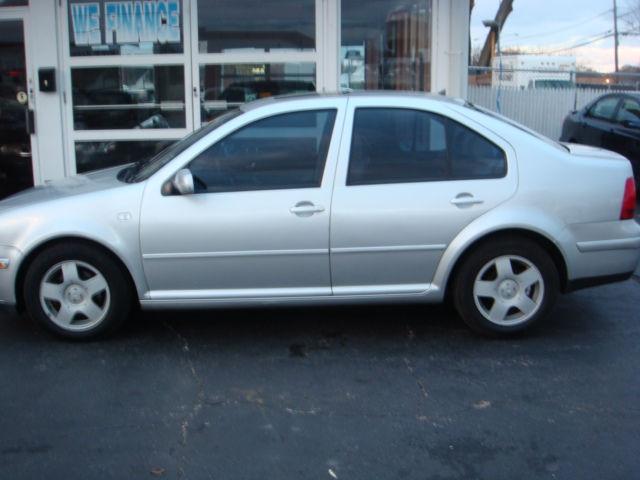 1999 Volkswagen Jetta S Sedan