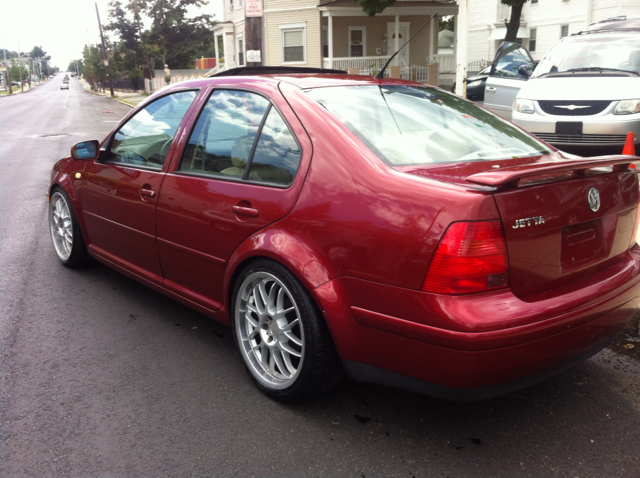 1999 Volkswagen Jetta Quad Cab 4x2 Shortbox XLT