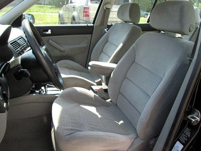 1999 Volkswagen Jetta FWD 4dr Sport