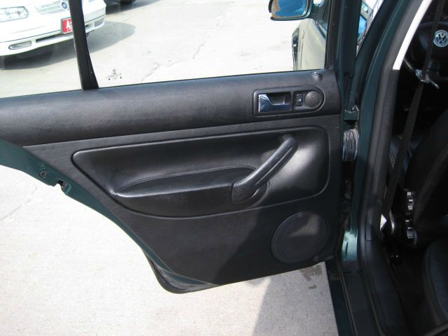 1999 Volkswagen Jetta FX4 Off-road Pickup 4D 6 Ft