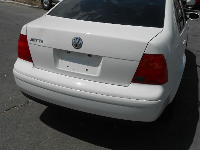 1999 Volkswagen Jetta I-4 Manual