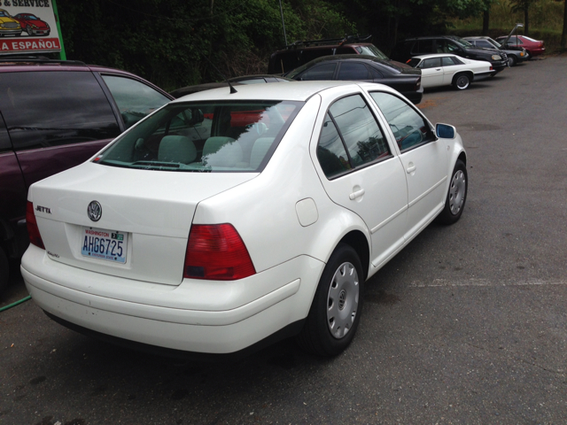 2000 Volkswagen Jetta Quad Cab 4x2 Shortbox XLT