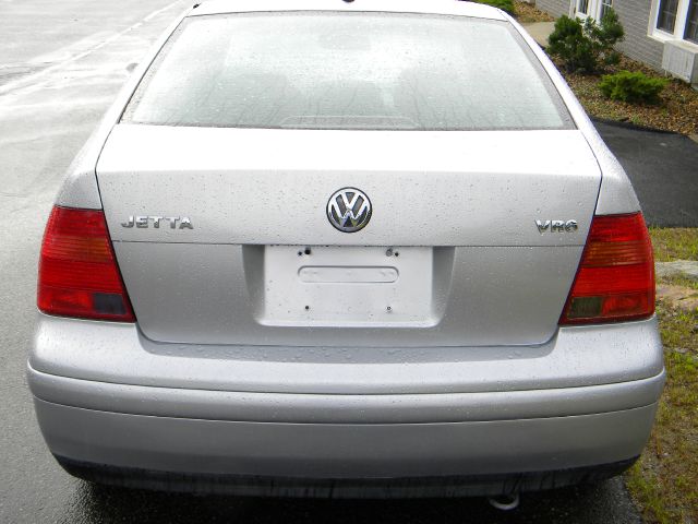 2000 Volkswagen Jetta FX4 Off-road Pickup 4D 6 Ft