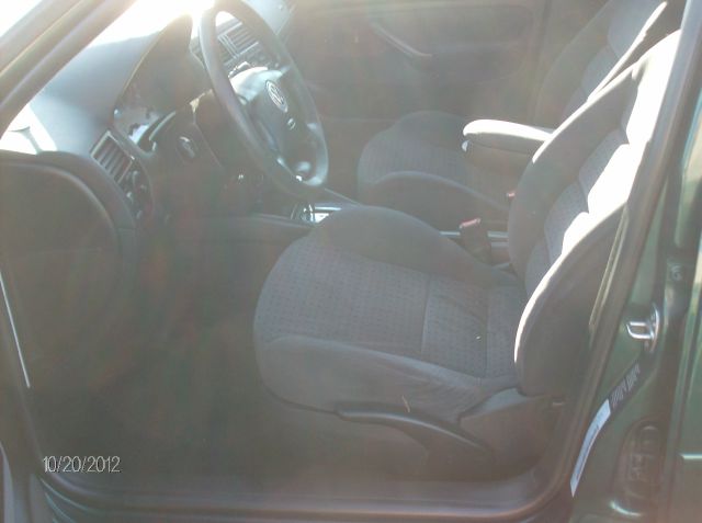 2000 Volkswagen Jetta Quad Cab 4x2 Shortbox XLT